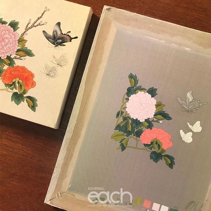 (왼) 장지에 화접도 (우) 비단에 그린 화접도 과정