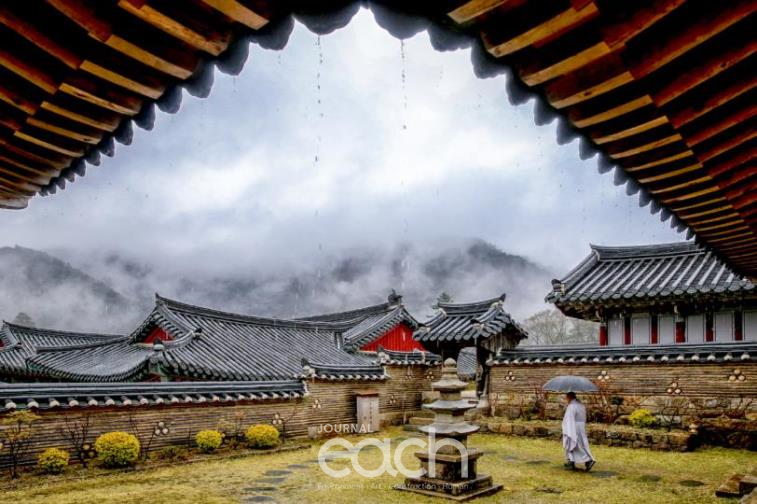 비내리는 해인사_서정철作 (가야산)(이미지 제공 : 국립공원공단)