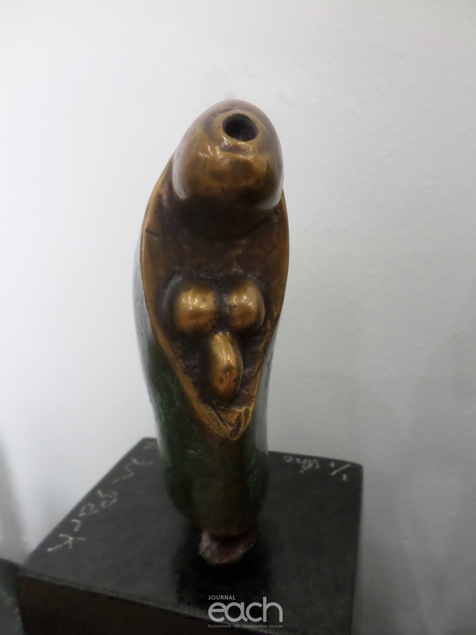  130x150x300mm. Bronze