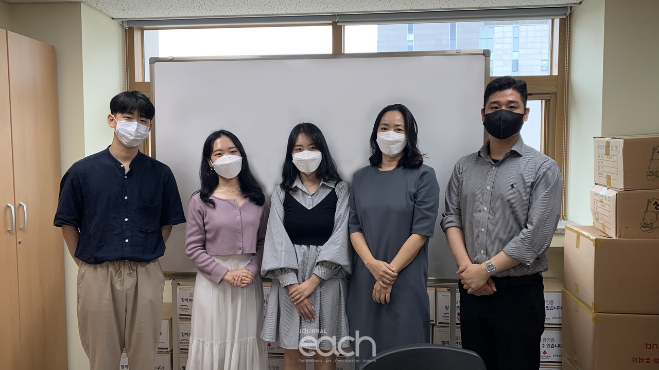 왼쪽부터 이석원 피아니스트, 김은지 리코더 인플루언서, 조민지 엔젤악기 마케팅 본부 매니저, 나연재 엔젤악이 본부장, 남형주 리코더 연주자(자료제공 : ㈜엔젤악기)