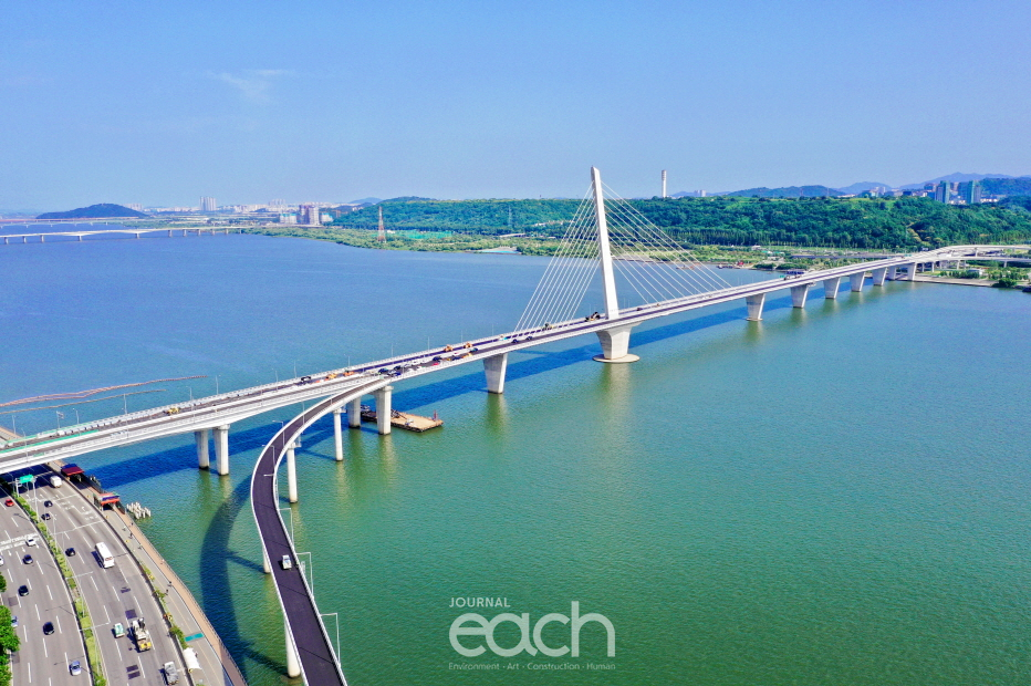 월드컵대교 남단에서 바라본 월드컵대교(자료제공 : 서울특별시)
