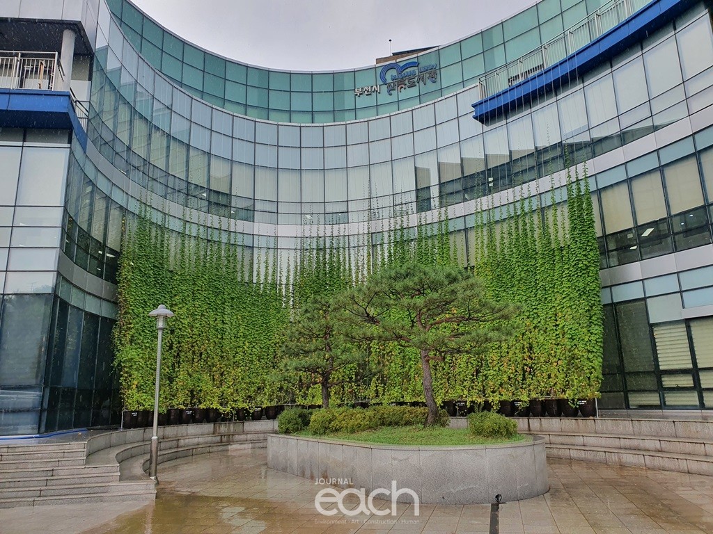 부천 상동도서관 그린커튼 (자료제공 : 경기도)