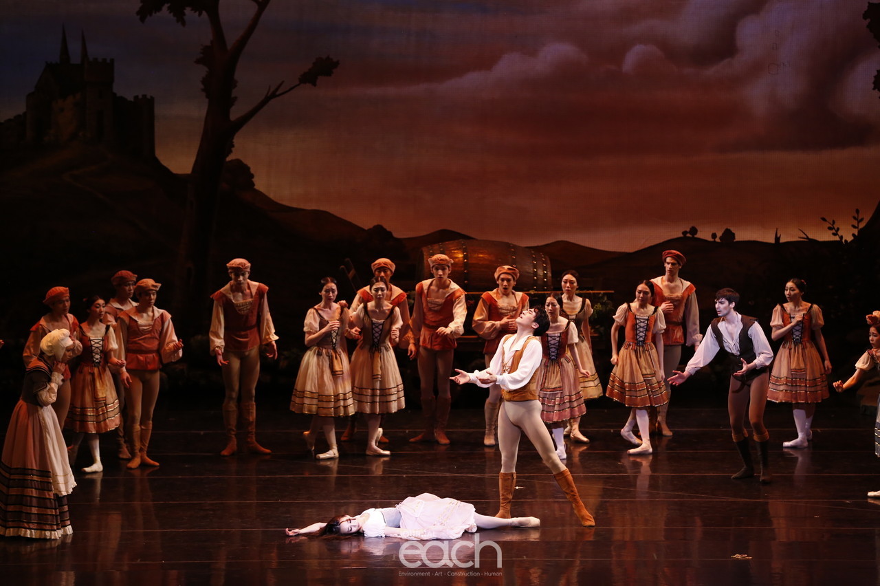 유니버셜발레단 제공