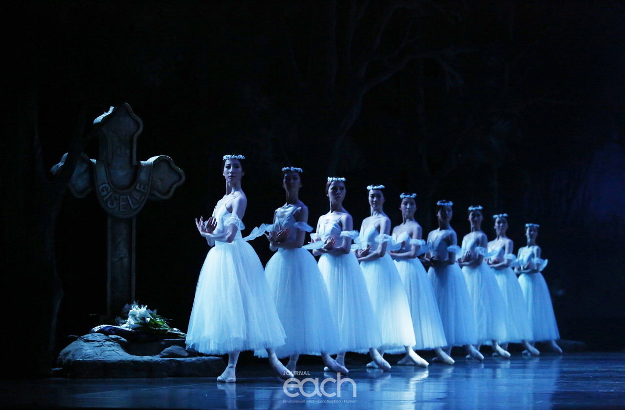 유니버셜발레단 제공