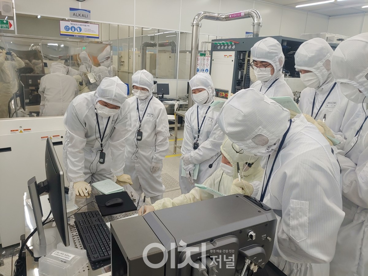 반도체 공정·장비 교육 현장 (자료제공 : 경기도)