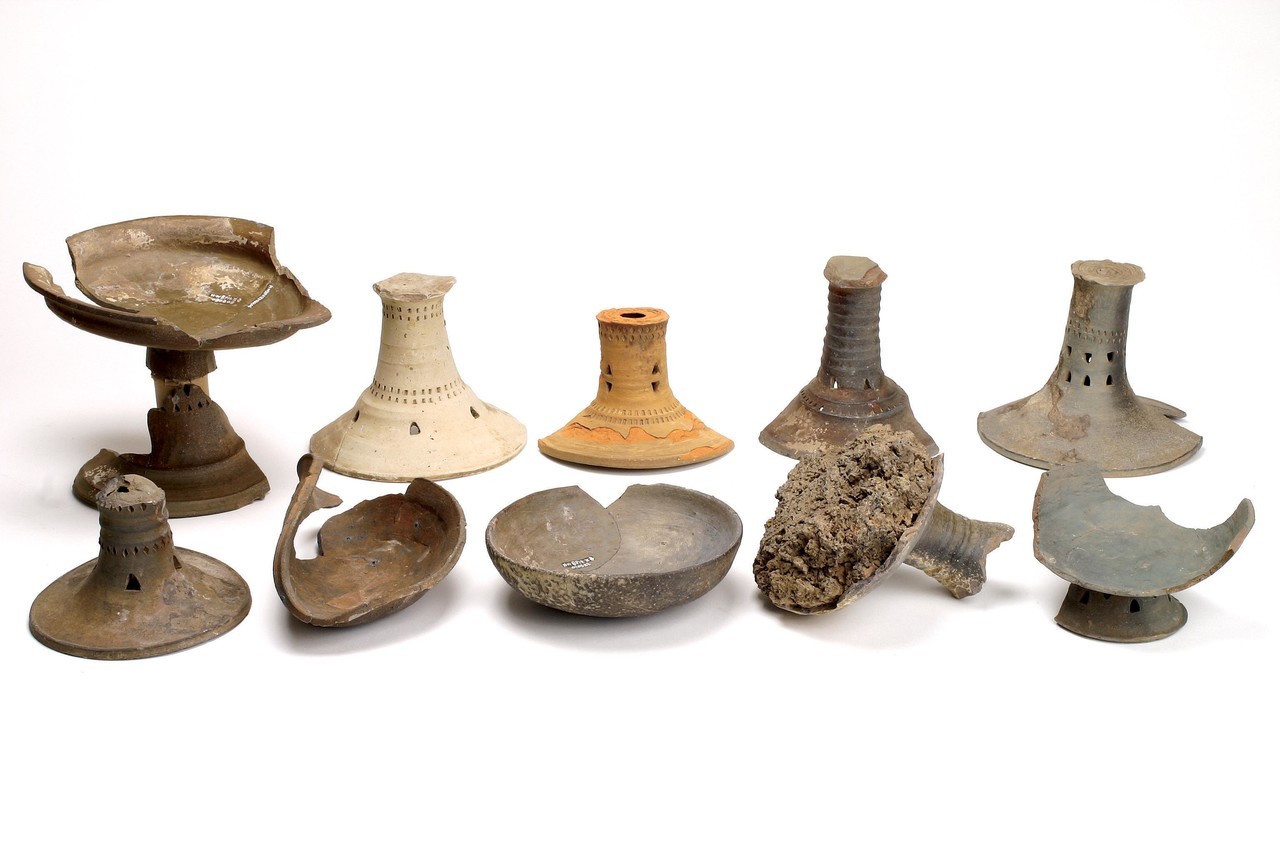 함안 우거리 토기가마 출토 굽다리 접시 (자료제공 : 국립김해박물관)