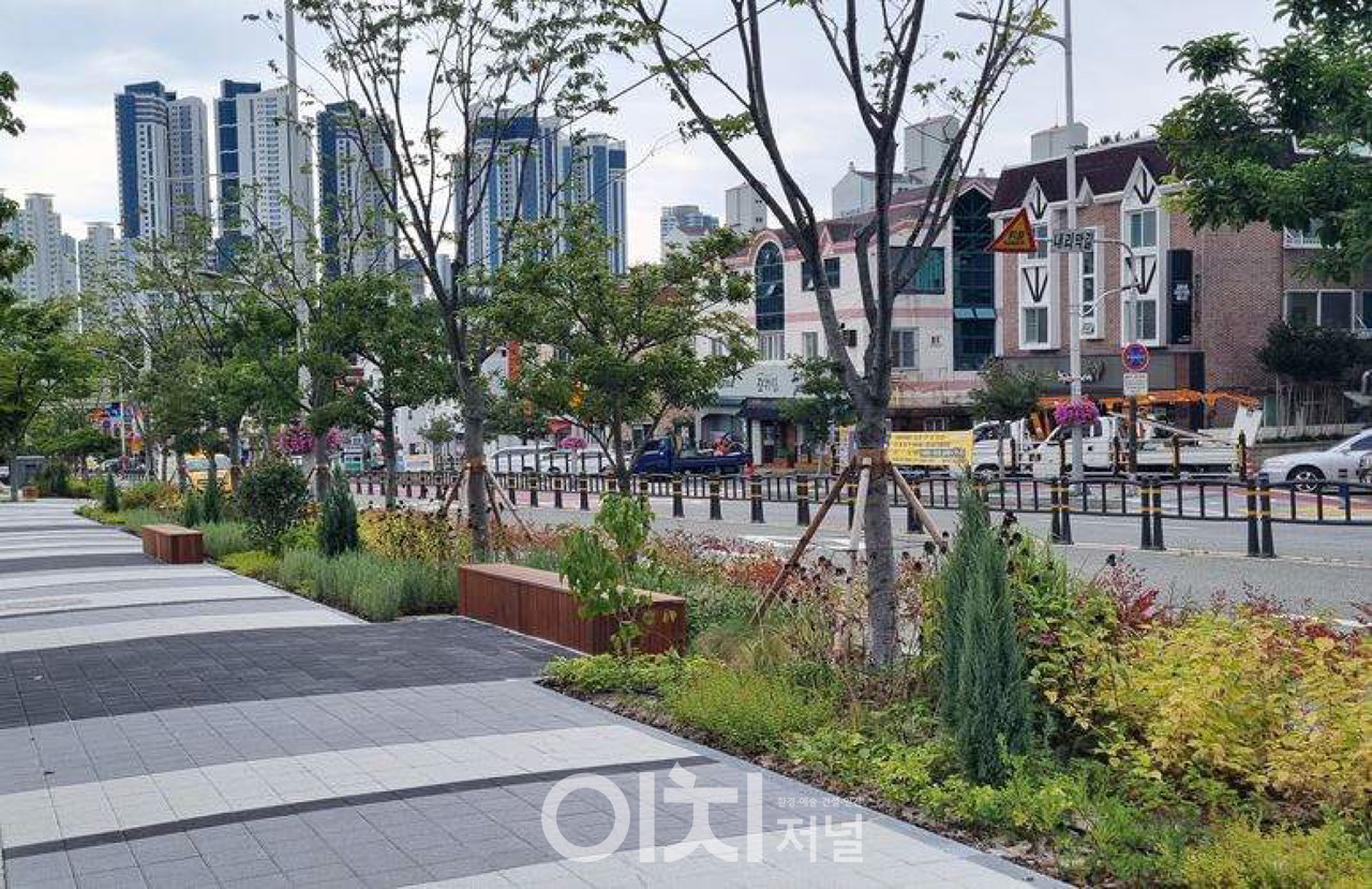 해운대구 신도초등학교 등굣길 (자료제공 : 부산시)