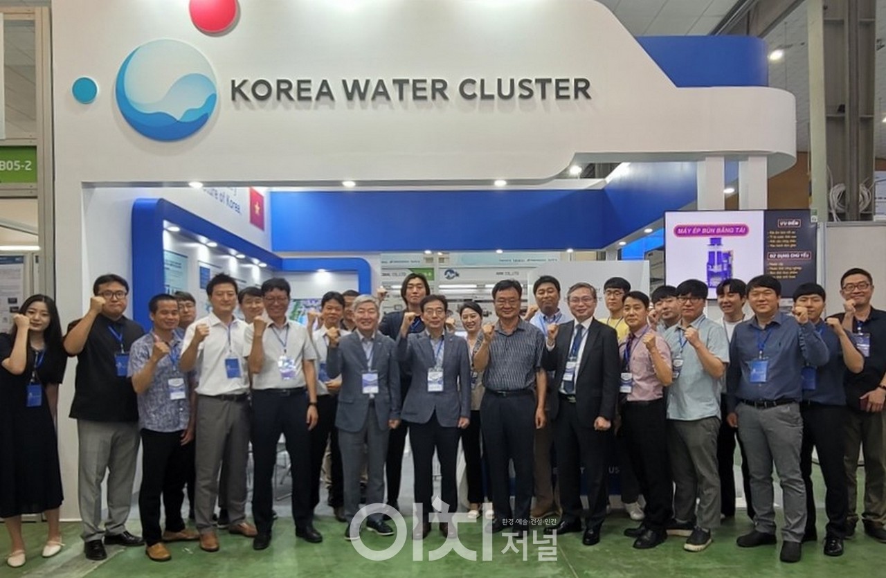 국가물산업클러스터사업단(단장 박석훈)은 국가물산업클러스터 입주기업들과 함께 6월 28일부터 30일까지 열린 베트남 환경에너지산업전(ENTECH 2023)에 참가했다.