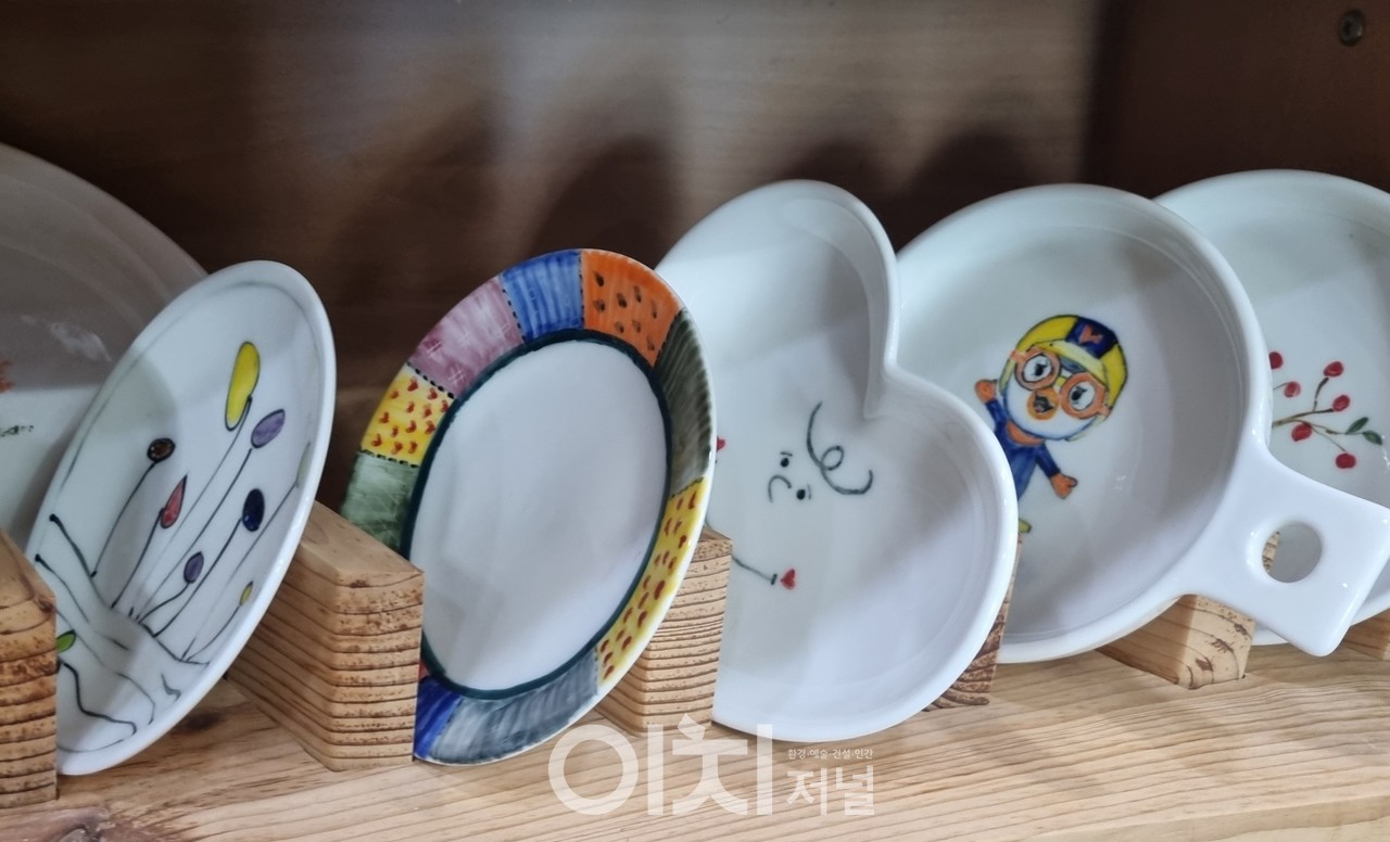 도자기 그림 그리기 체험 - 경북 문경의 대야산자연휴양림