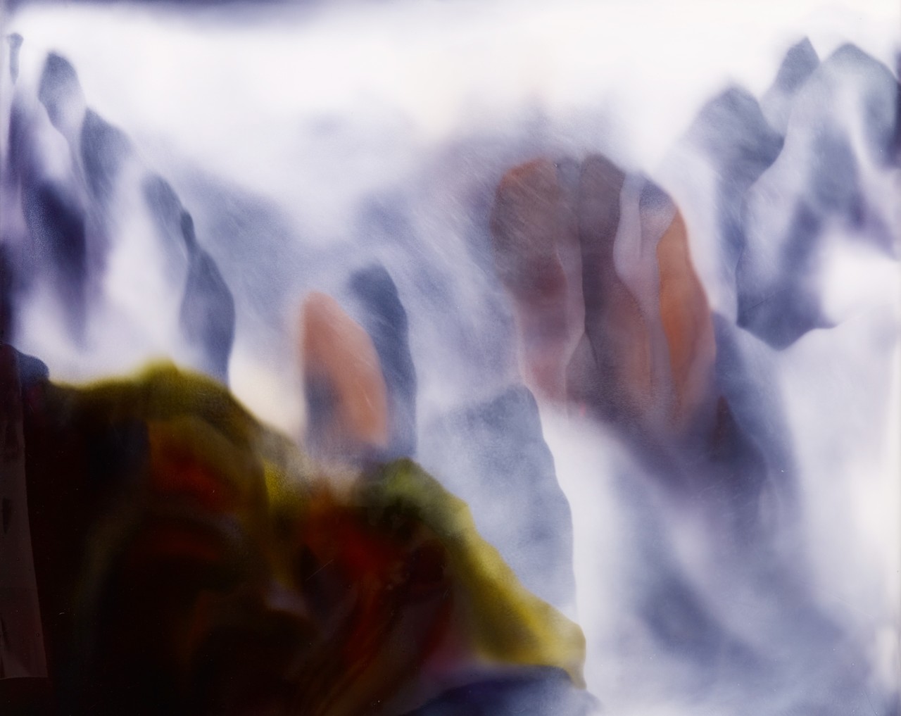 운무 속의 황 봉우리 910×750 아크릴 위에 레진채색 2019