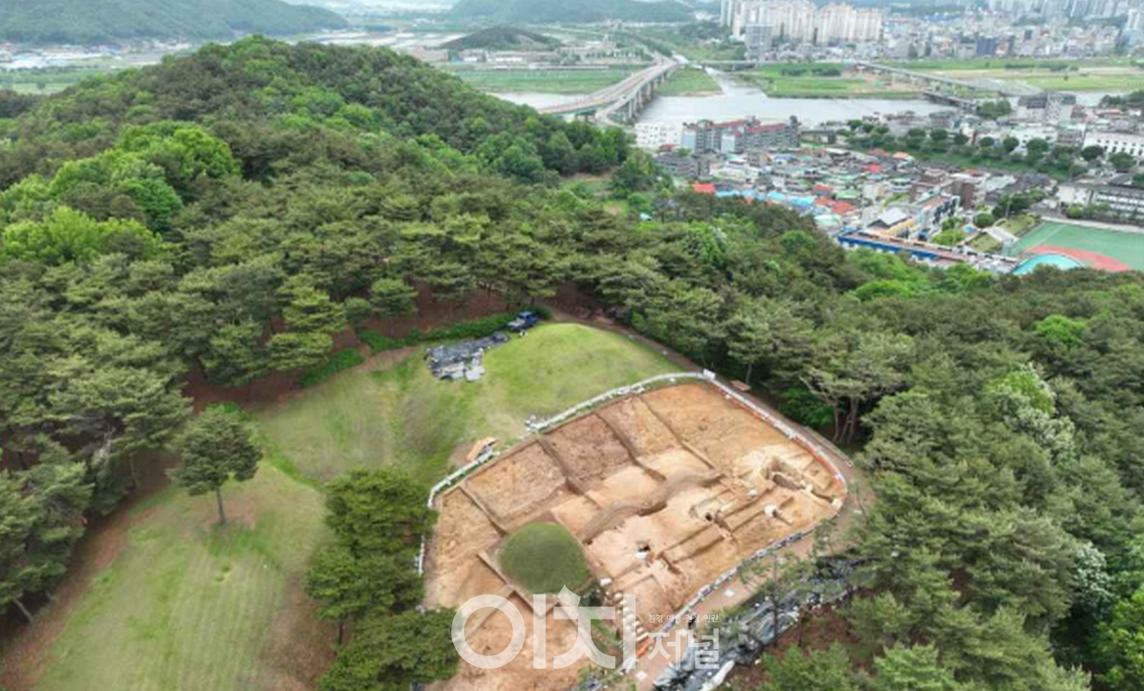 「공주 무령왕릉과 왕릉원」 1~4호분 조사 후 전경 